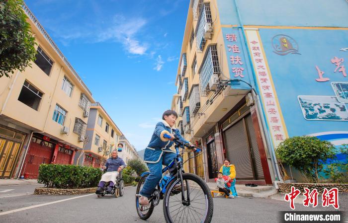 溪邳村一角。　吳慶堂 攝